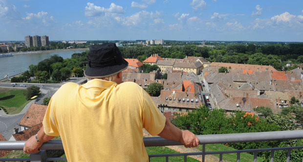 Обновa објеката у Петроварадину и Подграђу: Монтажа скела овог пролећа